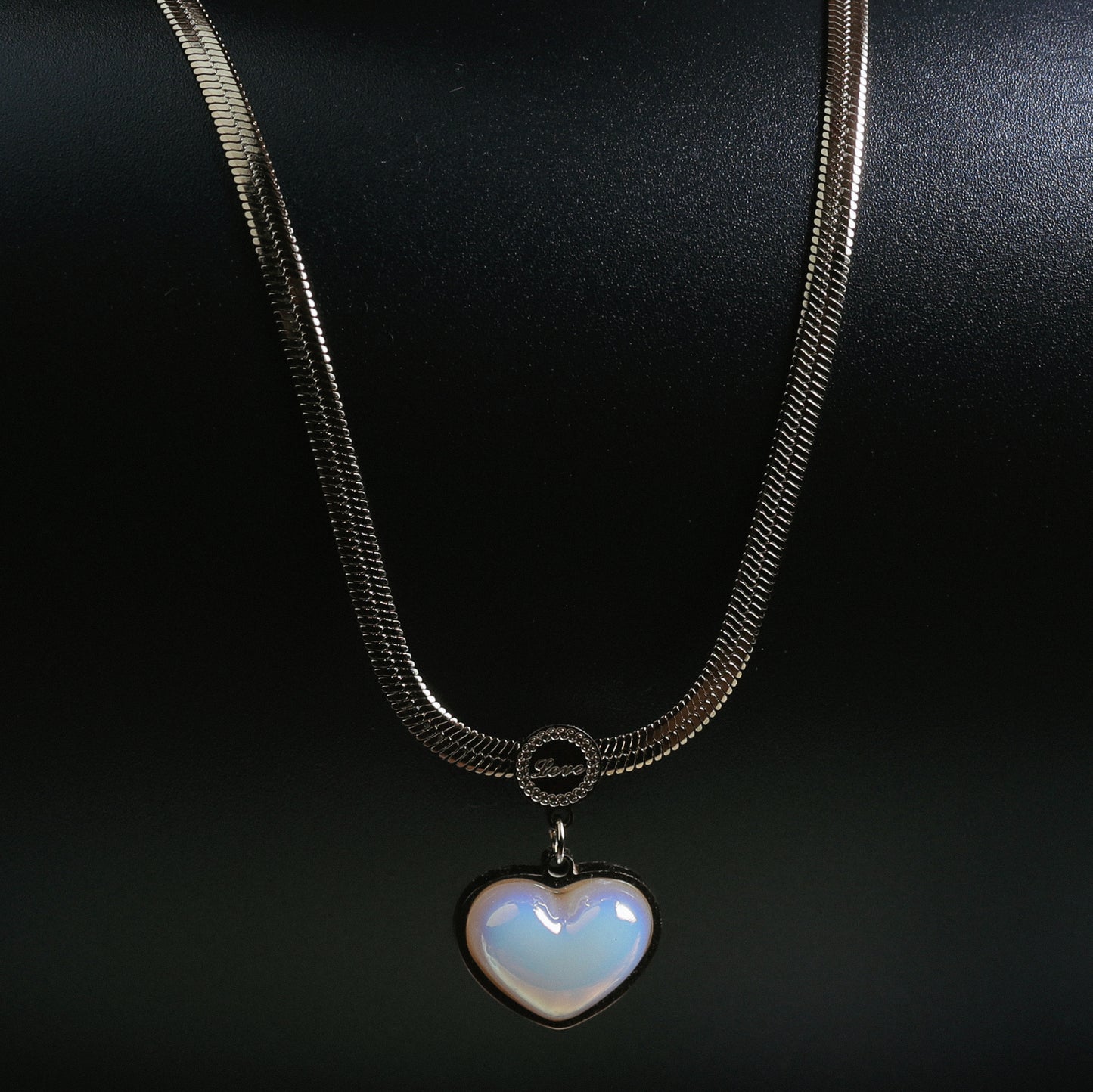 Whisper Snake Heart-Shaped Pearl Chain